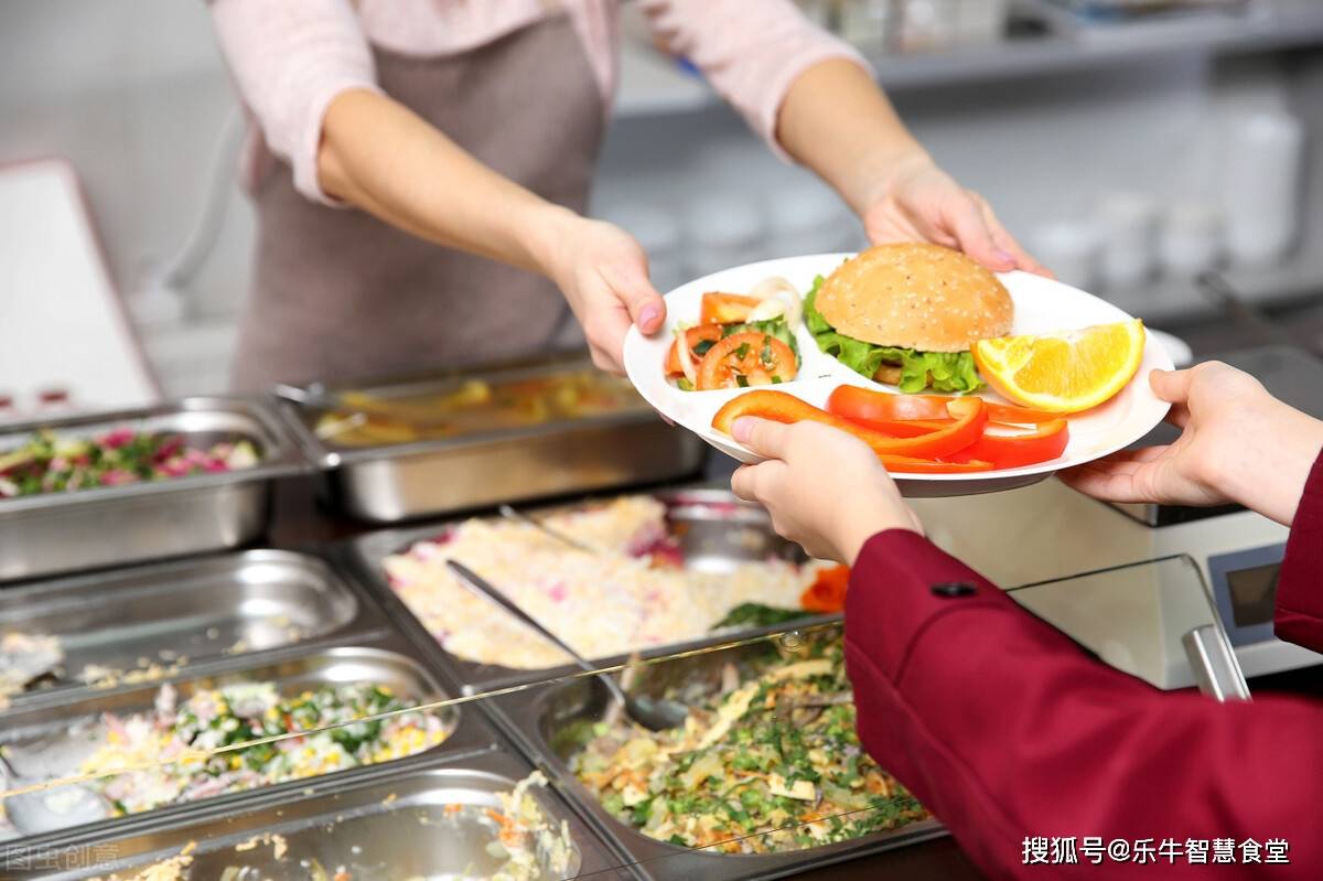 为什么大学食堂的饭菜比自己做的还便宜?食堂不会亏本吗?