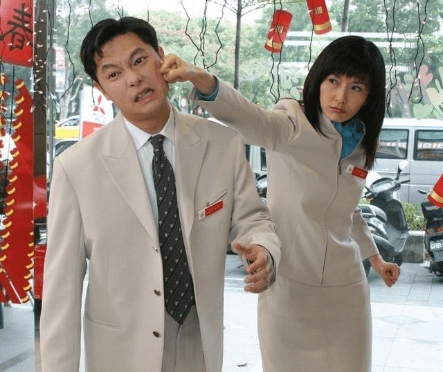 "琼瑶小生"谢祖武:错伤岳翎离开张玉嬿,今娶圈外人晒恩爱合照