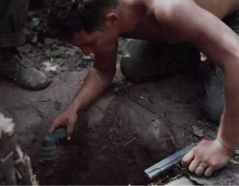 美军对古芝地道的特殊爆破,宛如泼汤浇蚁:残忍血腥但