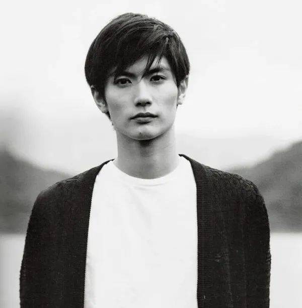 英年早逝,年仅30