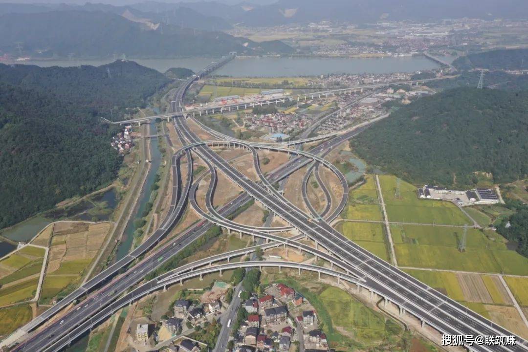 浙江9条高速公路正式通车,20个综合交通重大项目集中开工!