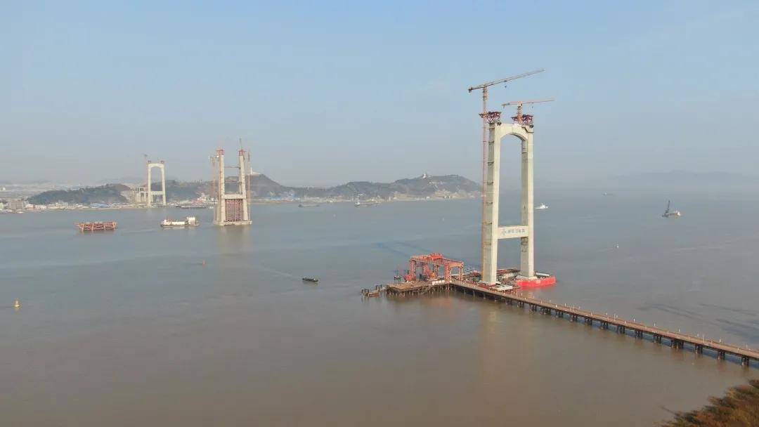 温州瓯江北口大桥成功安装世界最大"梳子"
