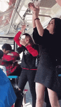 搞笑gif段子:(5)抽烟油机该擦洗了!_手机搜狐网