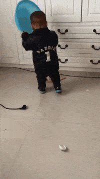 脑瓜子怎么嗡嗡的,我是谁?我在哪