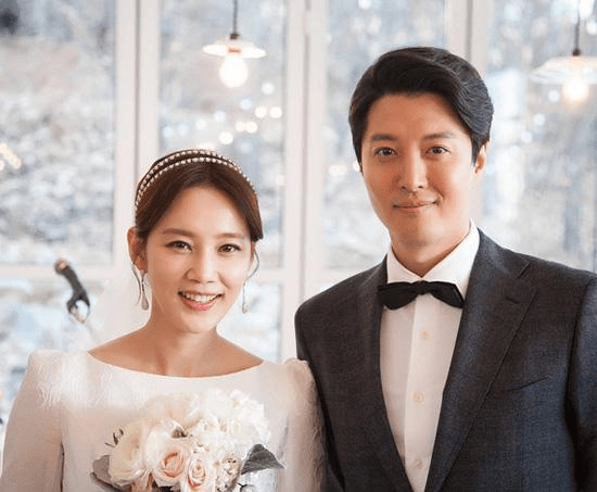 韩智慧结婚10年官宣怀孕,前任李东健未婚先孕又离婚堪比闹剧