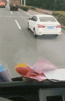 原创搞笑gif段子:7,我的奇葩女友女朋友感冒发烧了,我说去给她买退烧