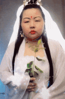 10.你的瓶子里插的不是柳条啊?