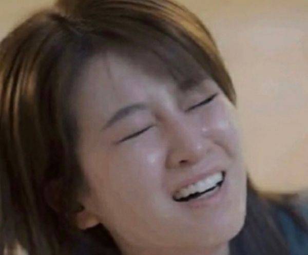 有种"哭戏"叫乔欣,哭的戳中泪点,却被"微笑唇"给毁了_演技
