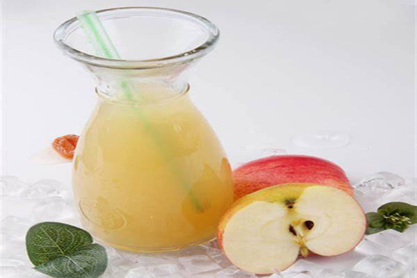 婴儿几个月可以喝鲜榨果汁 b9a89cb79905404bb22488f8e9e9402b.jpeg