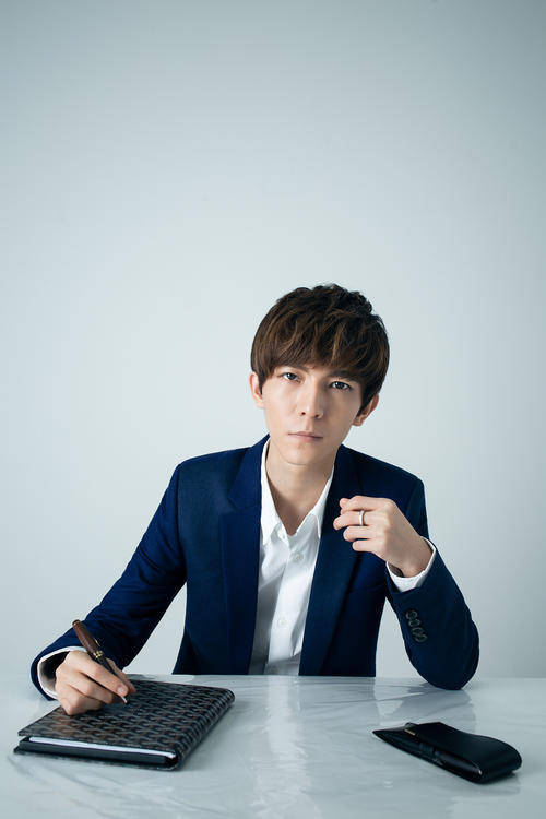 郭敬明《晴雅集》被下线,官博回应16字显无奈,