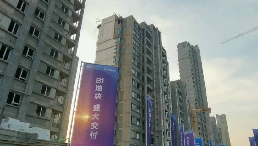 拉到卫生间恐吓，打到胸骨骨折！验房师在济南