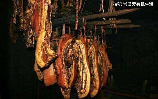 湘西加工制作腊肉的传统习惯不仅久远,而且普遍.