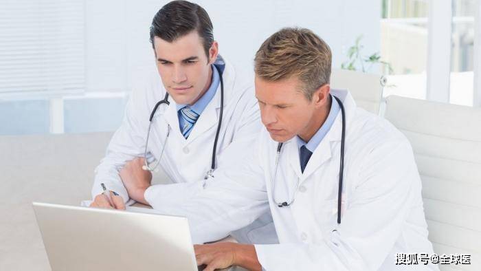 怎么去美国当医生 8c43bc37fac54fb3aba910c04efdeec8.jpeg