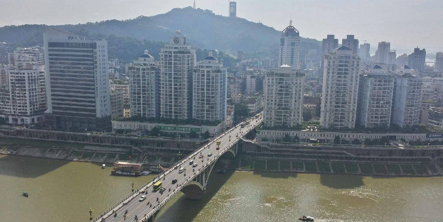 广西总人口有多少2021_遵化到广西多少公里(2)