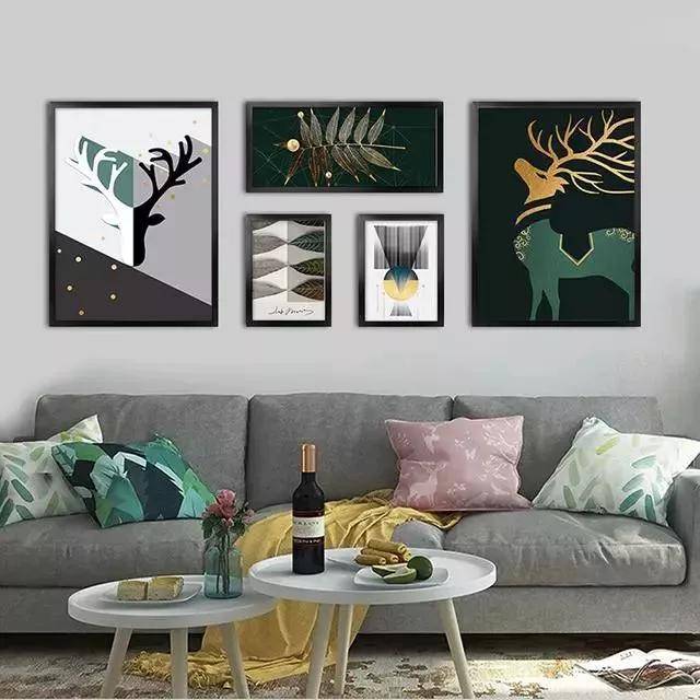 装饰画挂多高最好 94751fa118c3428c862e1fd2398a7ef0.jpeg