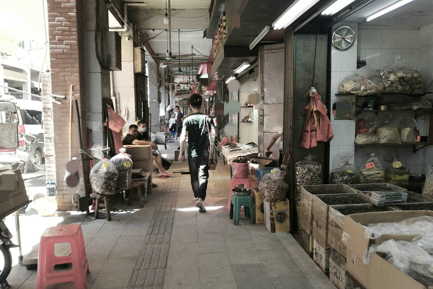 广州最有味风情老街：原汁原味的骑楼，充满海味味道