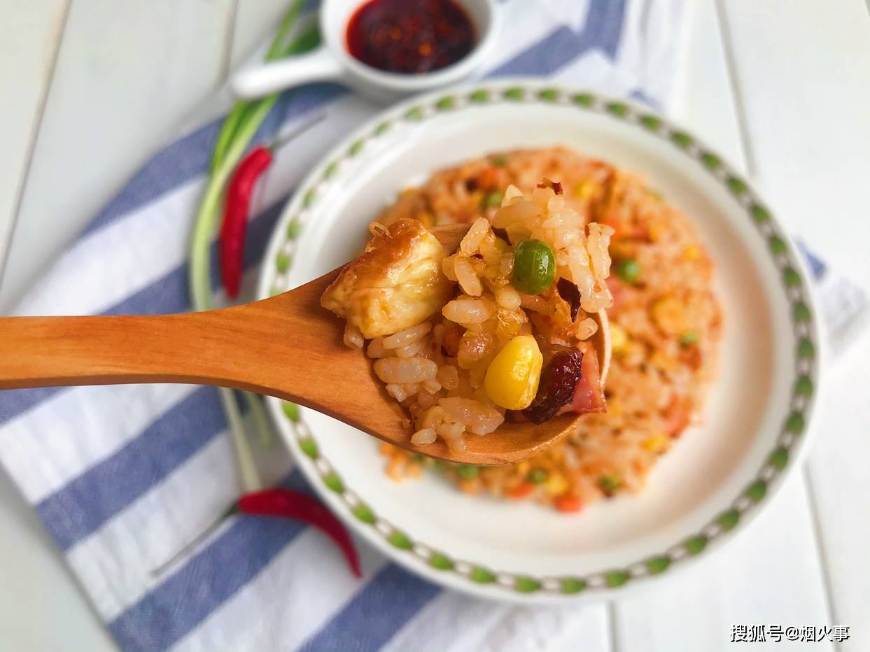 什么大米适合做炒饭 9b050d4a17584b4a8c42a1f69c166b52.jpeg