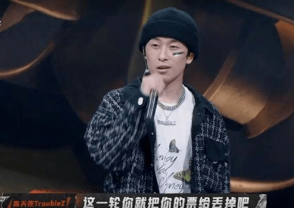 最近很火的说唱男 c107864f8f7e4ea7ae55d8f07e003415.png
