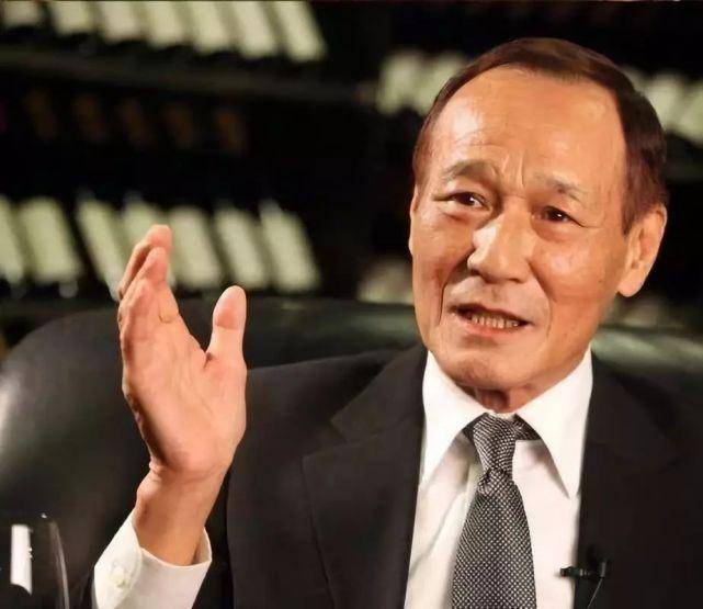 原创何鸿燊最大的贵人不是霍英东也非郑裕彤靠他成功打入澳门