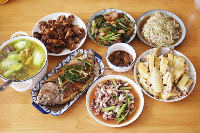 南宁普通家庭的生日晚餐,6菜1汤白米饭,网友:伙食这么