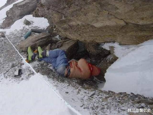珠穆朗玛峰最有名的尸体,原地沉睡20余年成路标,至今无人埋葬