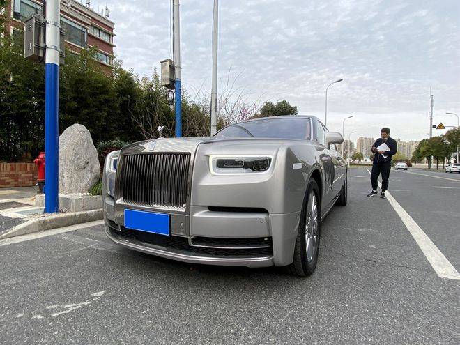 全新劳斯莱斯幻影,"世界上最好的汽车"