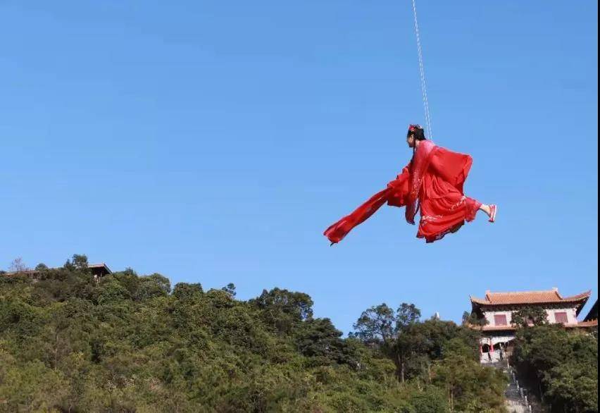 原创天外飞仙火爆的威亚项目东莞观音山圆您一个武侠梦