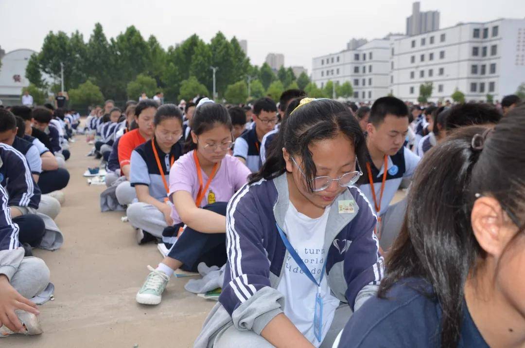 凌宇老师连云港市灌南县示范初中灌南初级中学初三中考励志演讲会