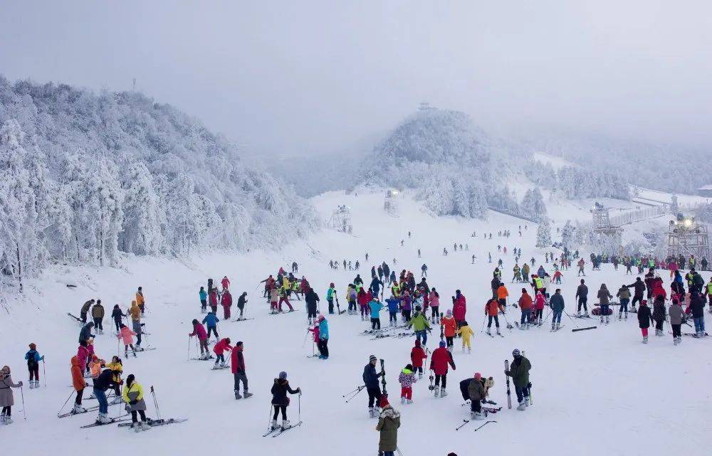 乌蒙大草原滑雪场