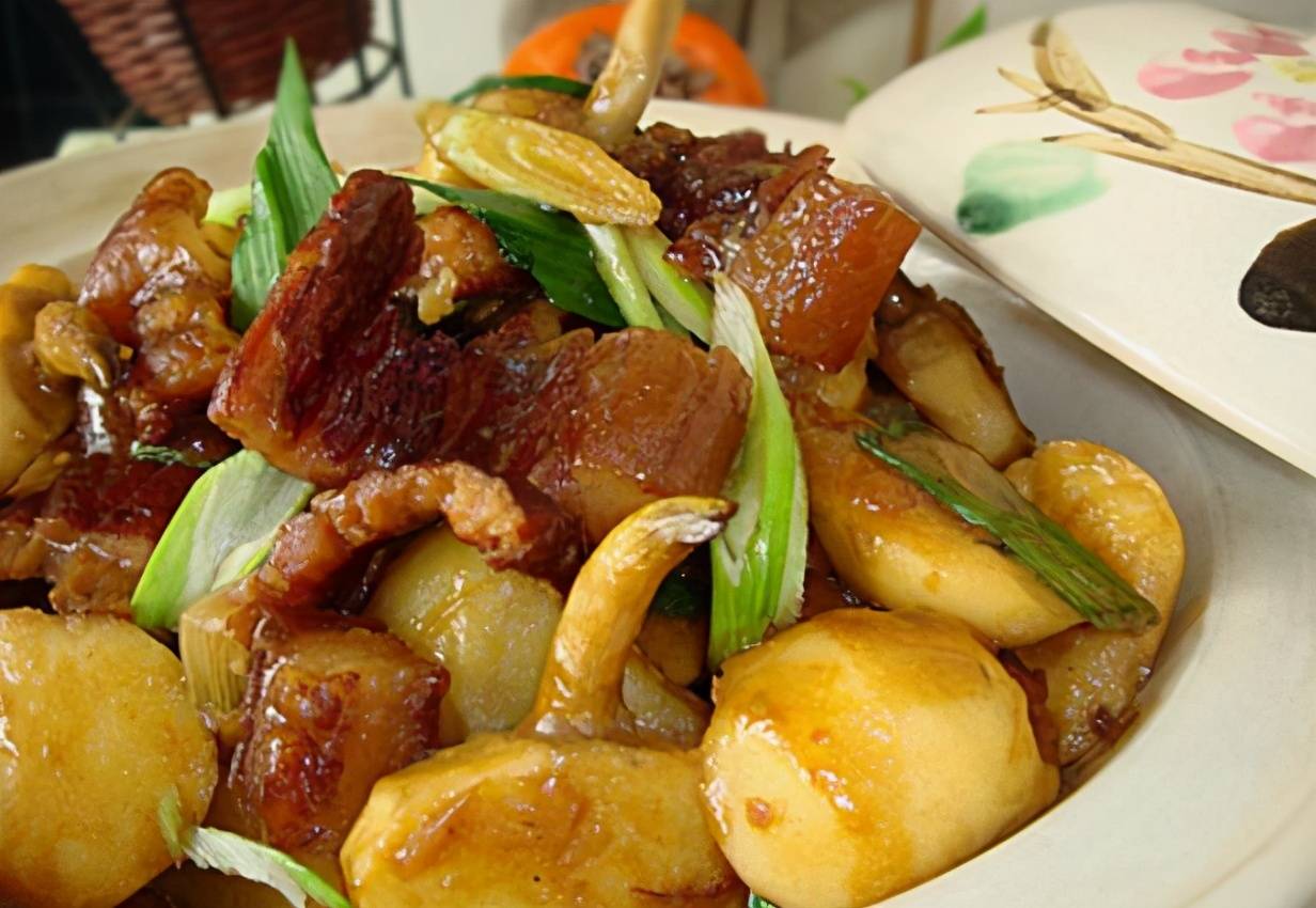 广州:慈菇炒肉6,vs板蟹对于延边人来说,可谓是近水楼台,成年的板蟹
