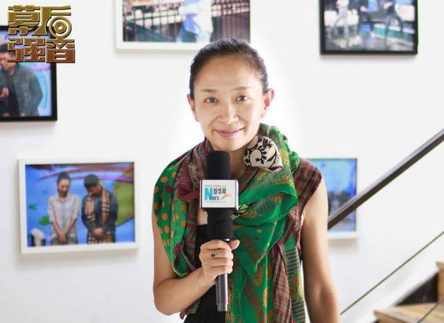 小香玉二婚老公近照曝光,俩人是姐弟恋,他们的宝贝儿子十六岁了