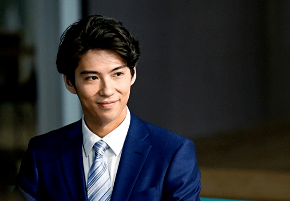 他擅长无厘头恶搞喜剧.了解他的影迷都知道,他简直有毒.