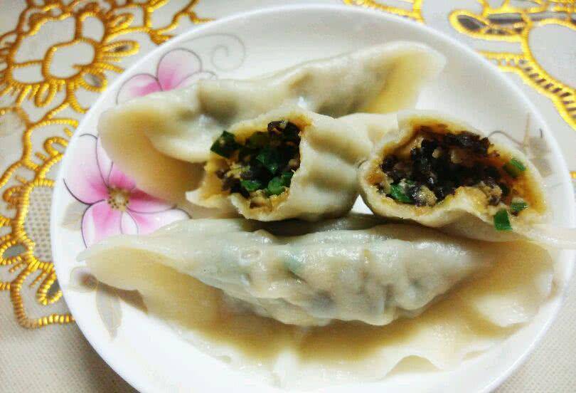 韭菜素饺子馅的做法,简单,适合家庭操作