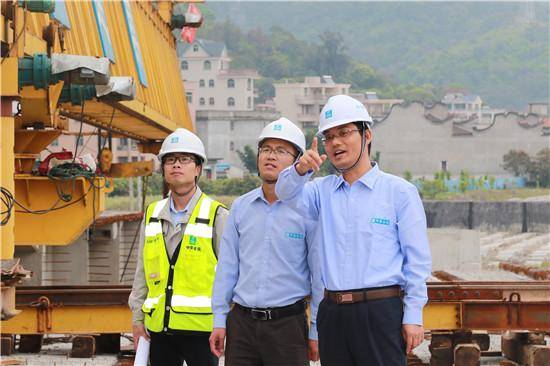 中建海峡副总经理赖友华荣获"全国劳动模范"荣誉称号