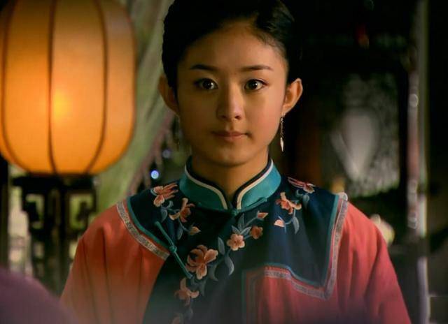 学生时期的她非常努力,但却因为各种原因并没能取得好成绩.