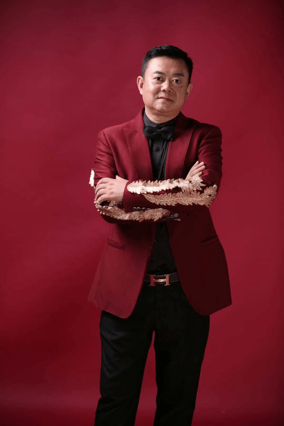 著名相声影视演员赵广群主演《灯火依然》