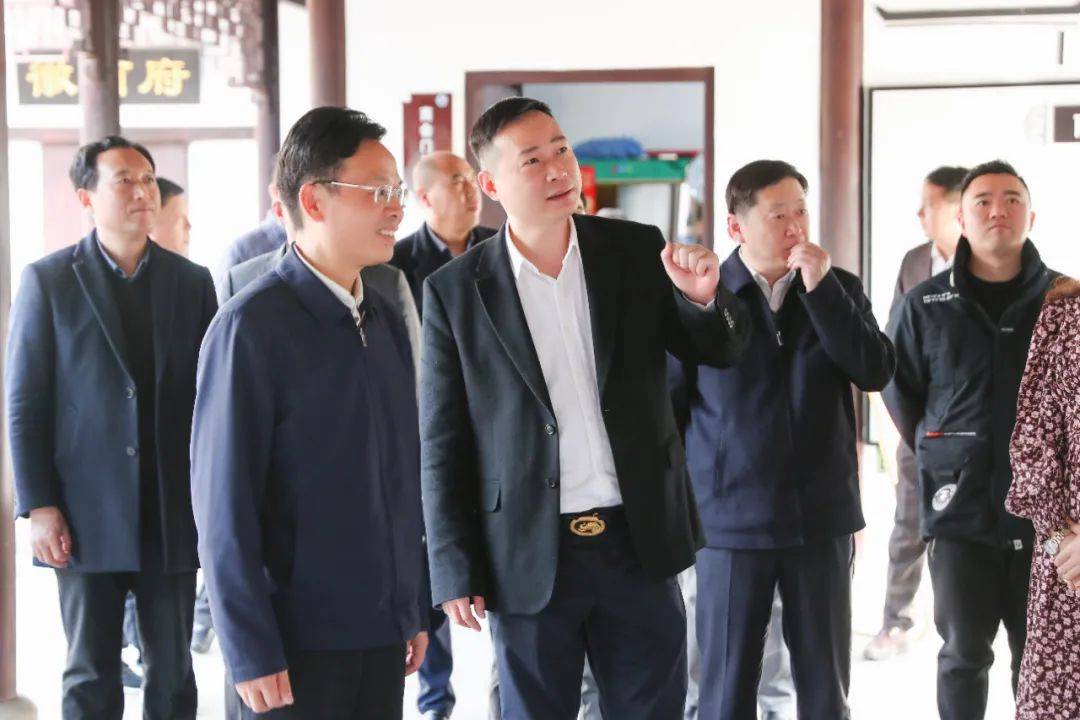 市委常委统战部长姚林荣走访调研苏州安徽商会送关怀促发展