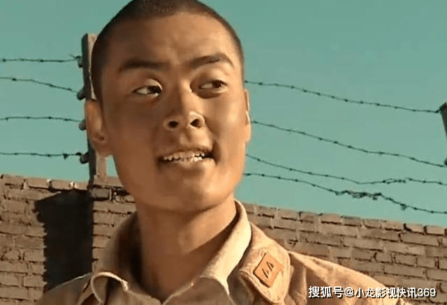 面对鬼子的挑战,他决定反击,于是,他站起来主动挑战日军的特种兵队长!
