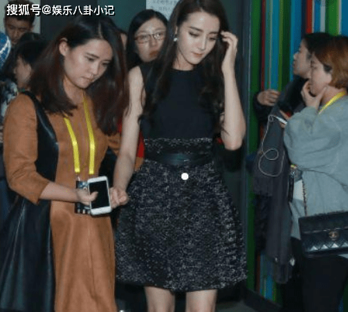 赵丽颖:我助理是演员,迪丽热巴:我助理是护士,杨紫:都比不上我助理