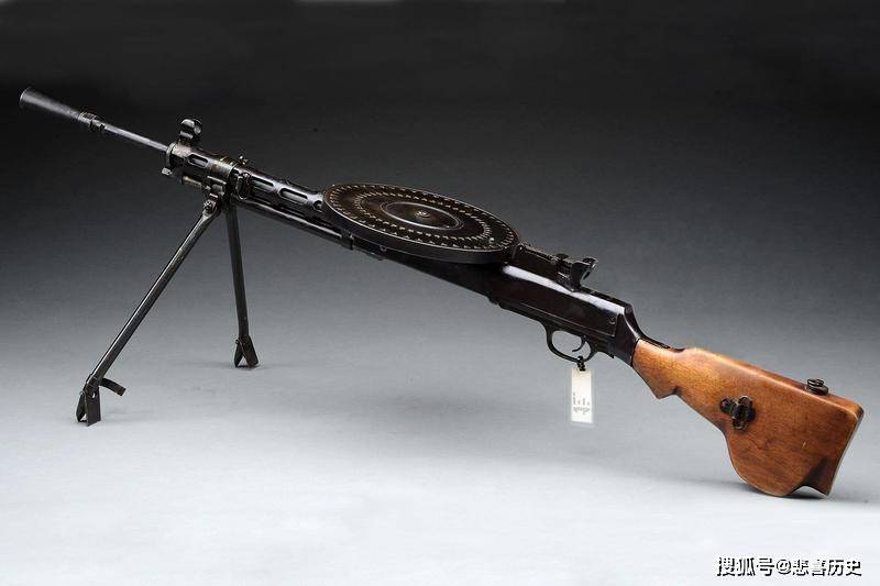 二战中粗枝大叶的苏联人制造的世界级名枪_轻机枪