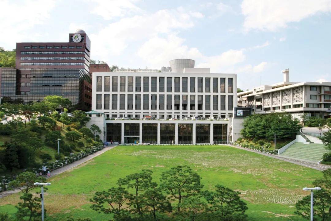 韩国留学表演类艺术突出的韩国名校成均馆大学