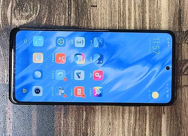 原创红米note9pro顶配跌至新低价,和红米k40相比,还有选择价值吗?