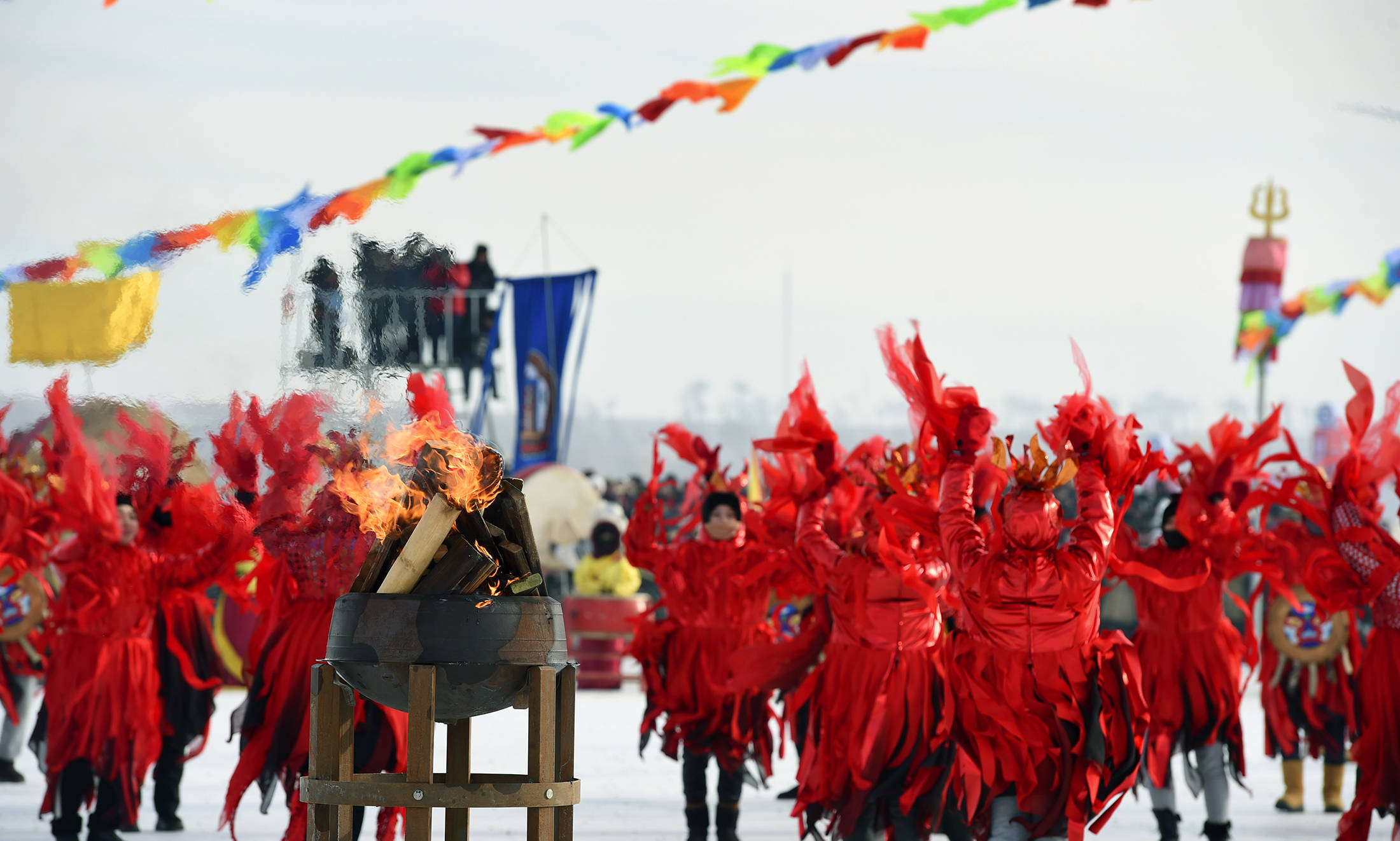 原创香港中国旅游签约摄影师张桂芝:查干湖冬捕的"祭湖醒网"活动