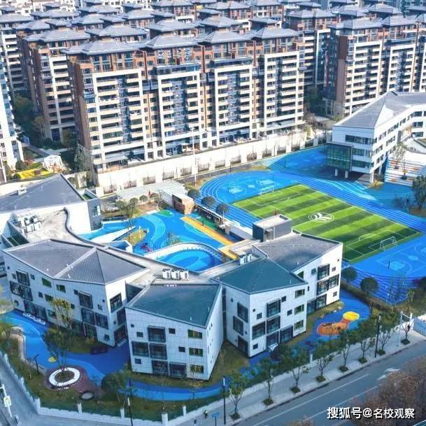 爱相随她风景成都天立幼儿园以多种方式向每一位女神致敬