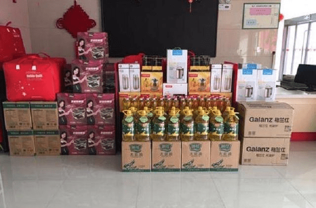 邮政银行存款发的礼品,不到一年礼品就要退回吗?