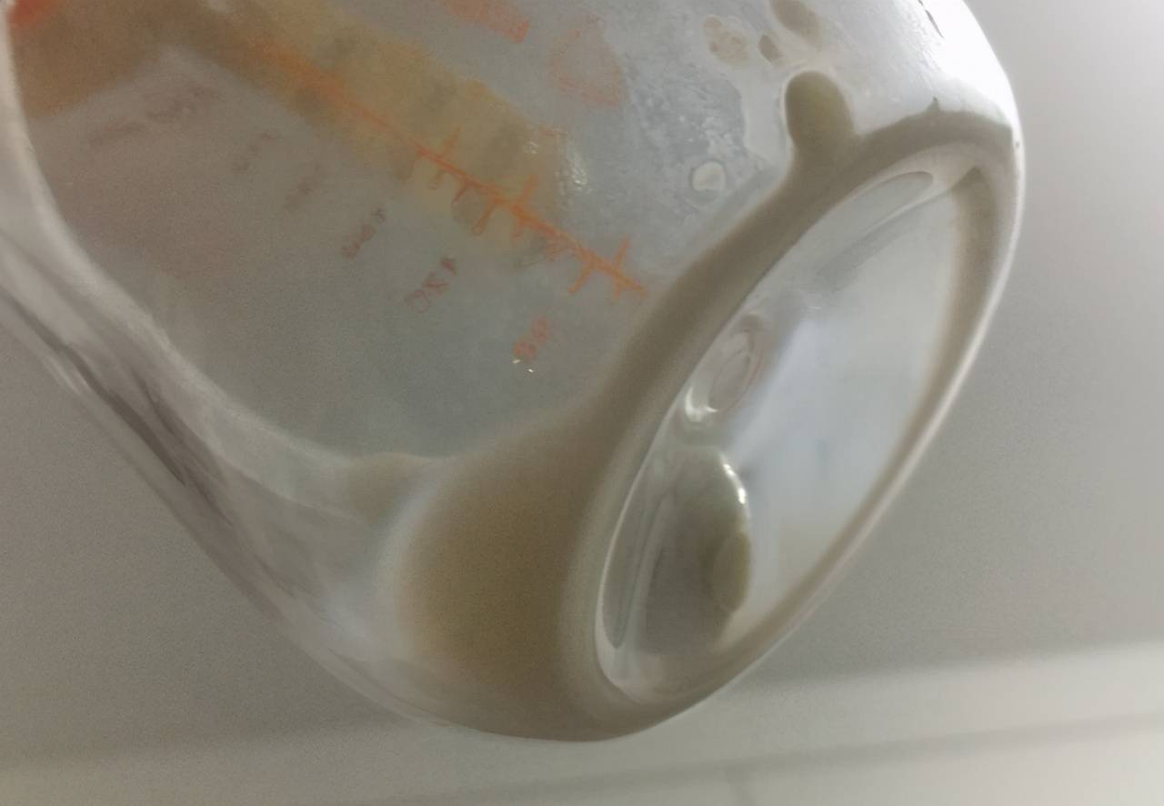 原创宝宝喝奶总喜欢剩一点?不全是因为吃饱了,还有可能是这五个原因