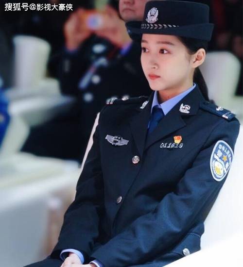 女星穿警服果然够飒是你心中警花的样子吗