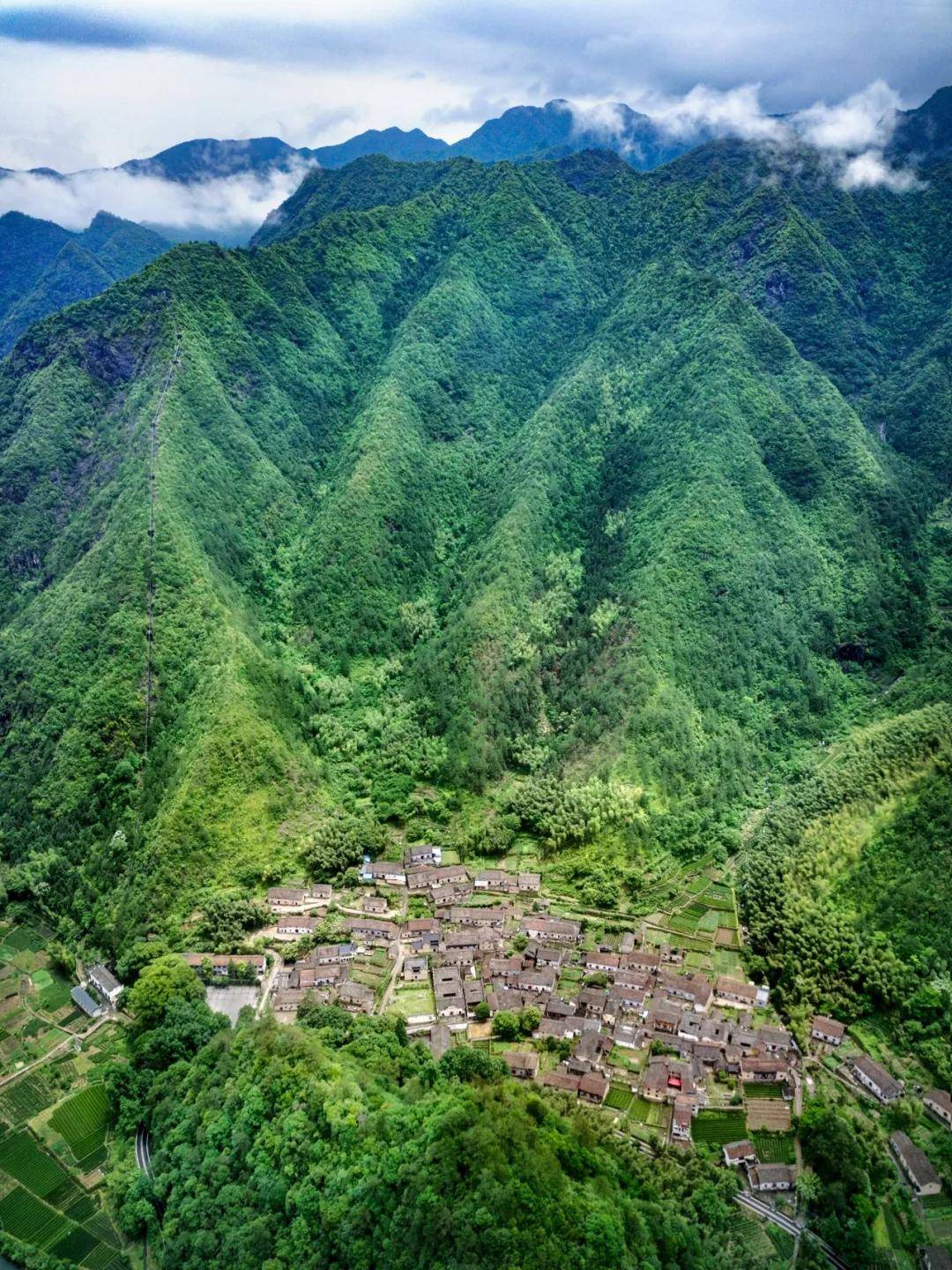 遂昌县独山村,犹如世外桃源.摄影/卢文