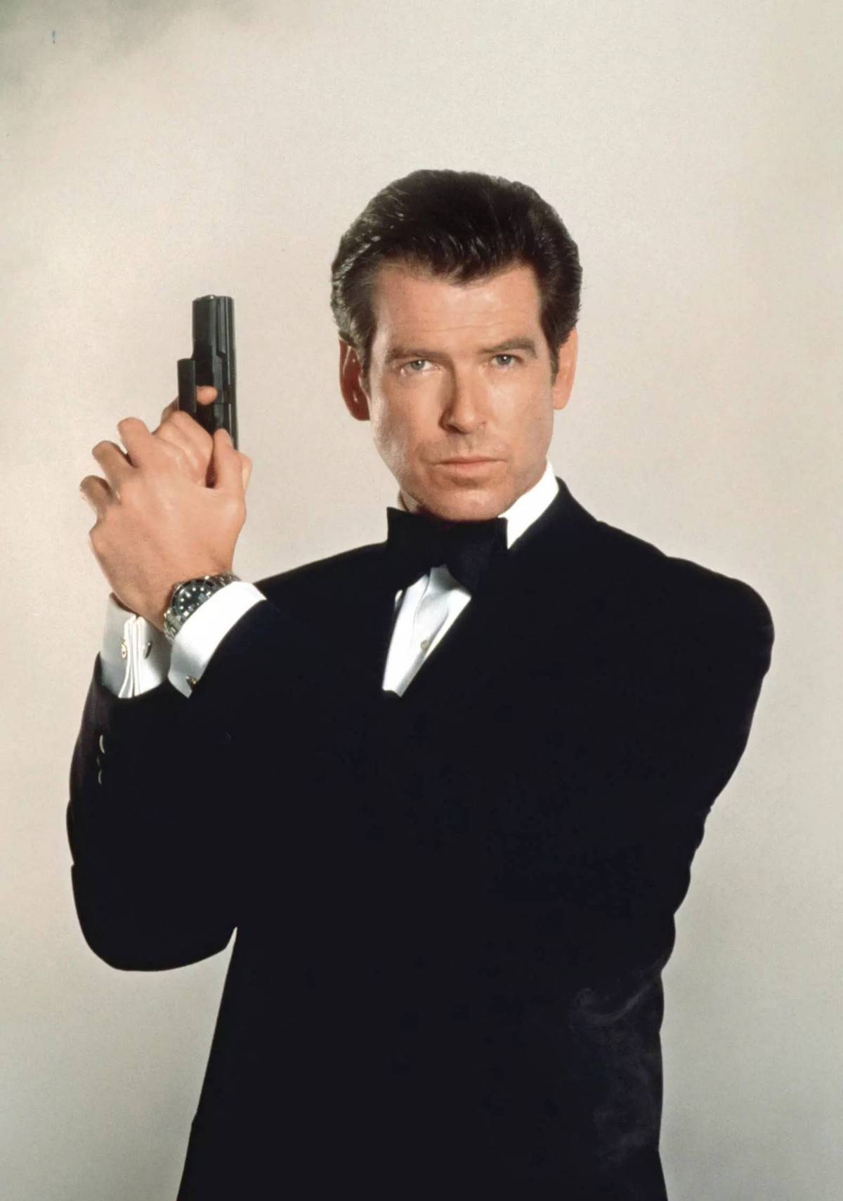 皮尔斯·布鲁斯南从《007黄金眼》开始,一共出演过四部007作品,并因此