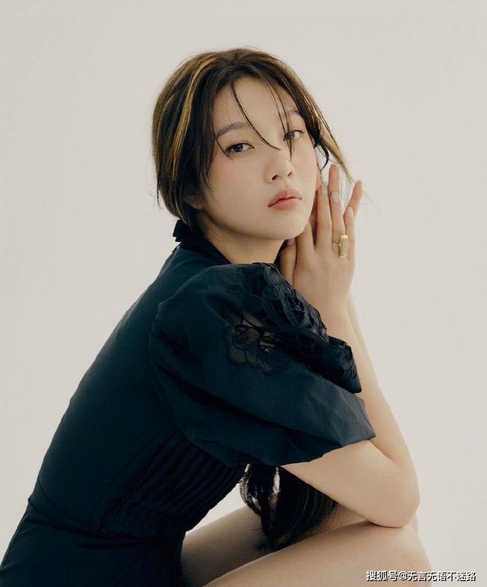韩国女明星joy朴秀荣养眼气质 可以完美驾驭各种风格